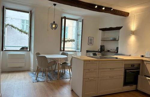 Biot - Place des Arcades - Foto 19