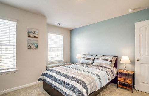 Pool Access and Beach Shuttle Millville Townhome! - Foto 17