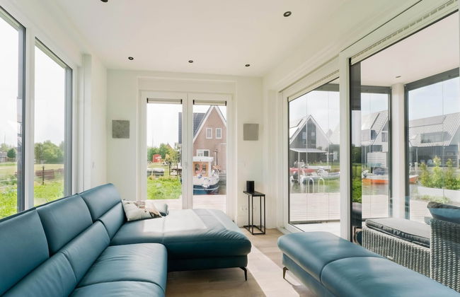 Peaceful Villa on the Water in Stavoren - Foto 11