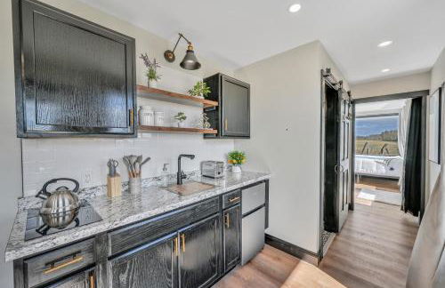 ‘Scenic Escapes’ Romantic Pine Grove Getaway! - Foto 40