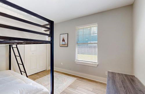 Downtown Duplex with Fire Pit 1 Mi to Waterfront - Foto 20