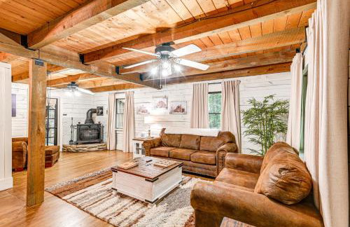 Peaceful Mt Juliet Cabin with Patio and Fire Pit - Foto 5