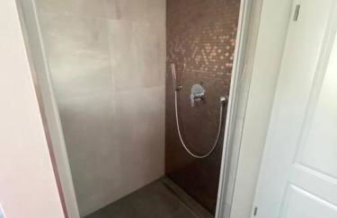 Apartment Katarina Oberasbach 24h Self Checkin mit Klimaanlage 6 Minuten von Playmobil Fun Park - Foto 27