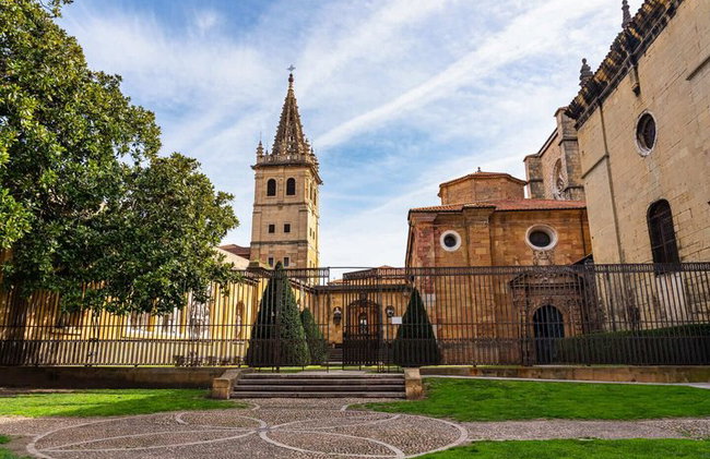 Ciao Oviedo : Privato 2 - Ora Intro City Walk con Guida Locale - Foto 5