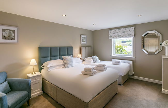 The Townhouses @ Carus Green - Photo 26