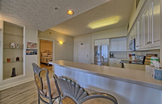 Marvelous Condo with Beachside Pool and Free Poolside WiFi - Unit 0902 by RedAwning - Foto 10