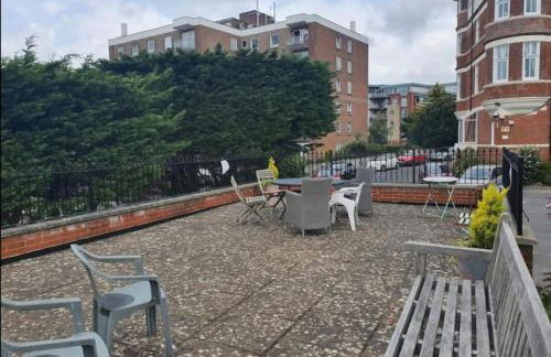 Boscombe beach - Photo 3