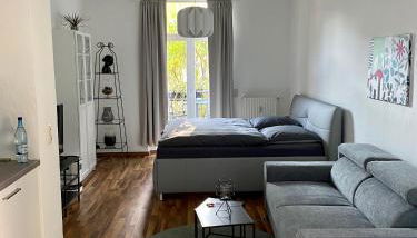 Zentrale Ferienwohnung mit Balkon in Aachen - Foto 4