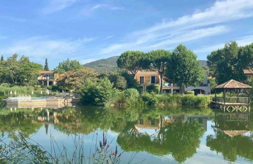 Villa de Charme 60 m2 Piscines Tennis Loisirs Inclus Residence Premiun Pierre et Vacances Les Restanques du Golfe de Saint Tropez - Foto 16