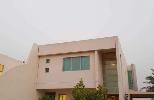 Luxury villa with private pier - Photo 1