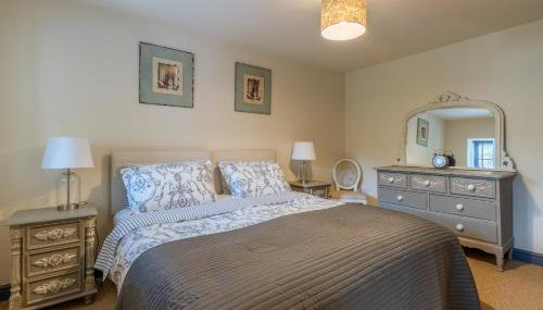 Buff Lodge - Photo 5, storage