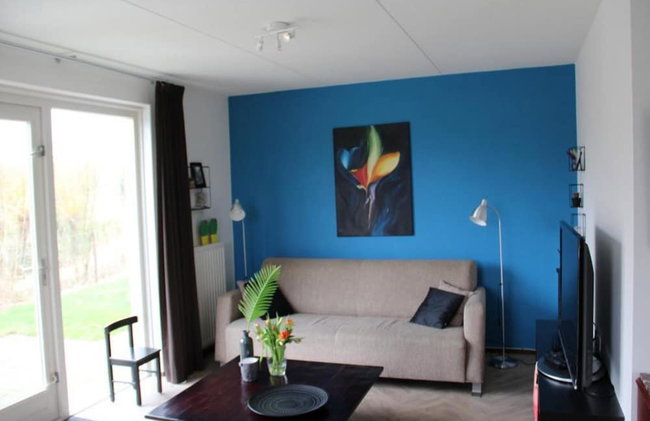 Appealing Bungalow With Garden - Photo 36