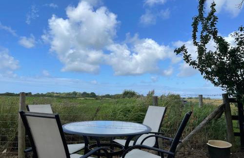 The Bungalow - Photo 17