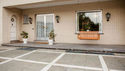 Villa mit Auffahrt - Foto 2