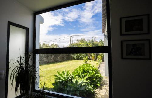 Countryside house with a pool and fireplace - Photo 21