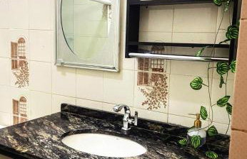 Casa Ampla de estilo colonial, espaço para até três carros - Foto 19