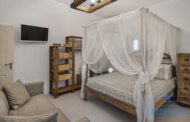 Rock Villas - Emporio | Pool, Jacuzzi, Castle View - Foto 57