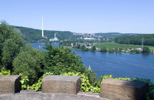 Moderne Wohlfühloase zentral in Seenähe - Pillow menu, 2 Stk 55" Smart TVs, NETFLIX, DisneyPlus uvm - Foto 15