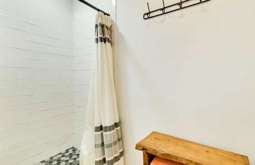 Modern Studio Less Than 13 Mi to Saratoga Racetrack! - Foto 13