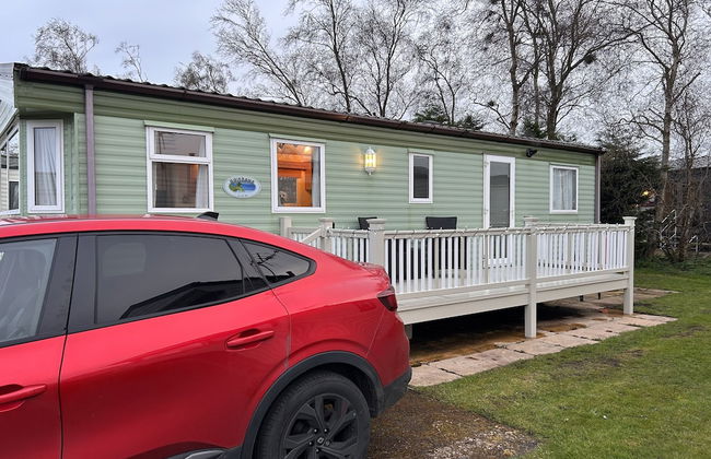 Charming Countryside Static Van With Entertainment - Foto 10