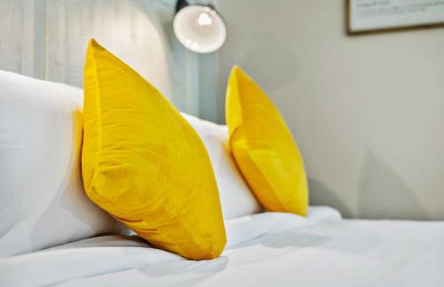 The Happy Place: 3BR Home on Quiet Street - Foto 3