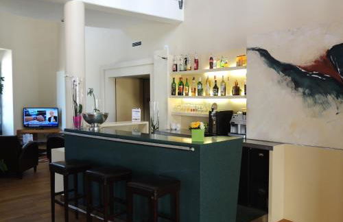 HOTEL CERISE - LES SOURCES Luxeuil-les-Bains - Foto 25