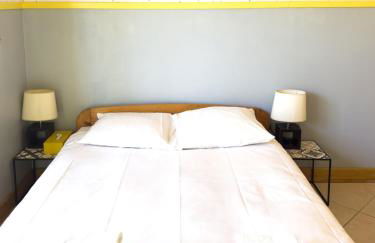 Exclusive Authentic Riviera Villa - Private Pool, Pétanque Court, Panoramic Mediterranean Sea & Estérel Mountain Views - Foto 34