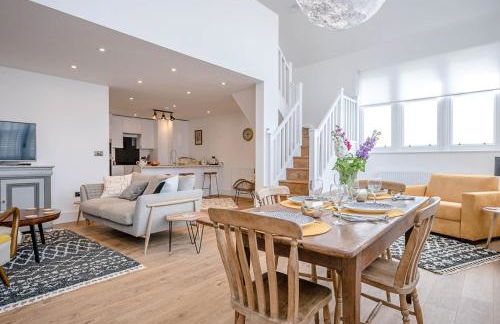 One The Old School, Leiston - Foto 1