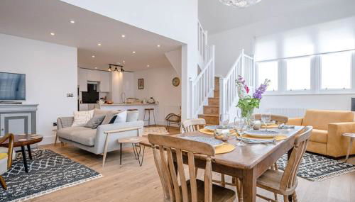 One The Old School, Leiston - Foto 1