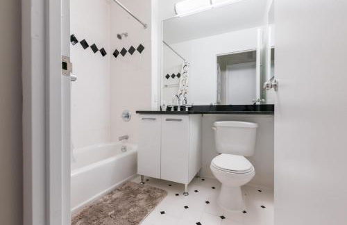 Finest Luxury 1 Bedroom Apartment - Photo 10