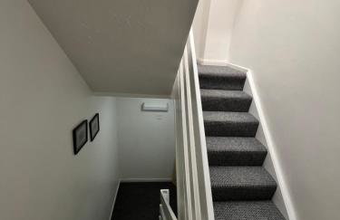 Luxury 4 Bed 3 bath 6 mins from City Renter - Photo 30