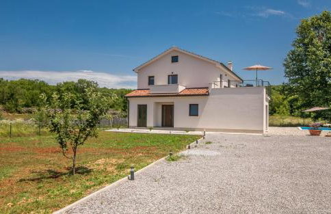 Villa surrounded by nature - Photo 46