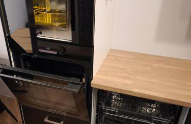 W Centrum Luksusowy Apartament, Duży Parking, Zameldowanie 24h, FV, Ekspres, XBOX, Klimatyzacja, Dwie Sypialnie, Kuchnia i Salon, Samo centrum miasta, - Foto 11