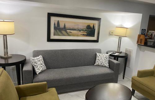 Lovely Remodeled 2bdrm Basement Home - Foto 10