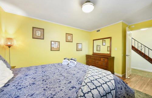 Secluded Hilltop Hideaway - Hot Tub! Two Living Rooms! - Foto 40