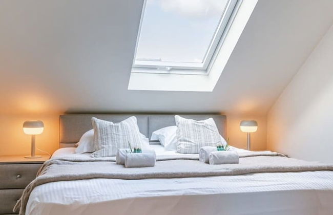 Spacious House With Garden and Parking - Foto 34