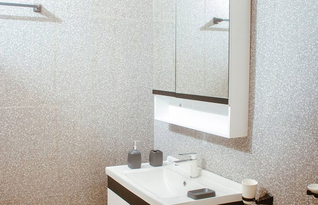 Kadoued Furnished Apartment 2 Bedroom - Photo 12