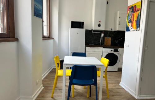 011 CHIC & COSY STUDIO 40m2 HYPERCENTRE WIFI SMART TV NETFLIX - Foto 20