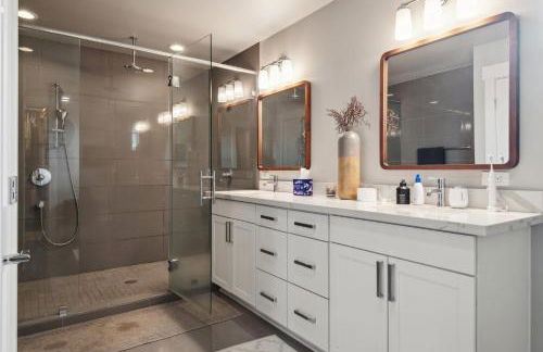 Spacious Family Retreat - Media Room & Patio home - Foto 32