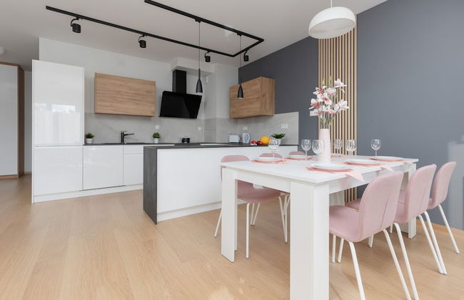 Warsaw Apartment With Parking by Renters - Foto 12