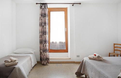 Pin e cele - Foto 11