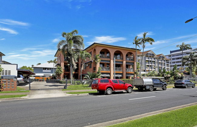 On the Esplanade - Foto 18