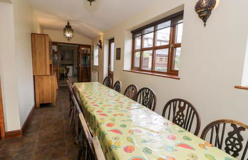 Ddol Helyg Farmhouse - Photo 14