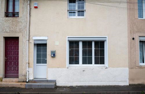 Charmante maison au calme avec terrasse & parking - Foto 13