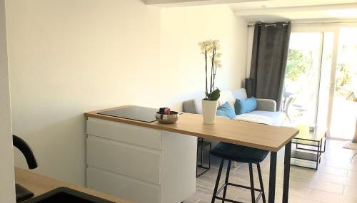 T2 cuisine équipée jardin et parking privé proche Avignon - Foto 4