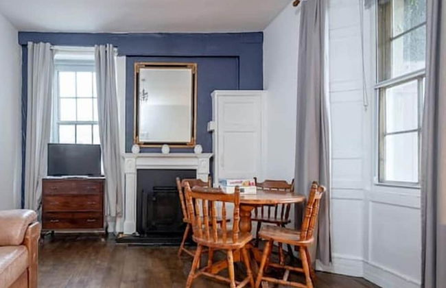 The Doctors Hoose Street Parking - Foto 1