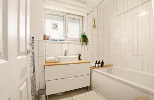 Stylish 2-Bed Flat in Woolwich, Central London - Foto 13