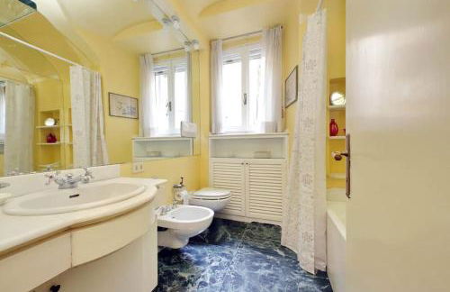 Pantheon Apartment with private terrace - Photo 35