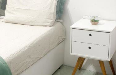 Excelente localização - Frente ao metrô - Foto 3