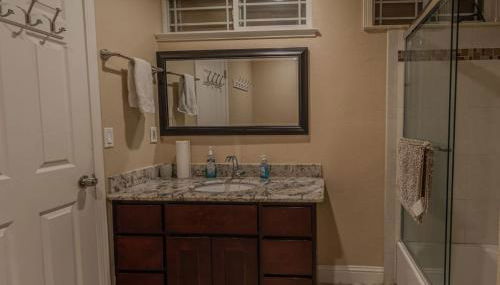 NARVAEZ MASTER room private entry and bathroom - Foto 4